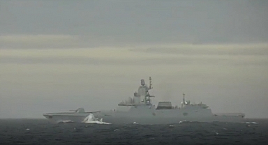 Rus Trolü Medvedev NATO Ülkelerini Nükleer Silahla Tehdit Etti