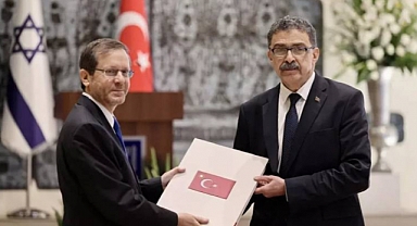 Türkiye'nin Tel Aviv Büyükelçisi Torunlar, İsrail Cumhurbaşkanı Herzog'a Güven Mektubunu Sundu