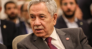 AKP'li Bülent Arınç'tan Anayasa'yı Çiğneme Çağrısı: Seçimler Ertelenmelidir