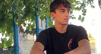 Depremde Birçok Yakınını Kaybeden 20 Yaşındaki Genç Depremzede, Adapazarı'nda İntihar Etti