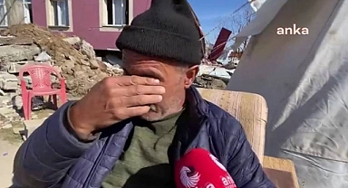 Depremde Kaybettiği Ailesini Kendi İmkanlarıyla Defneden Depremzede: Altısını da İnekleri Yemlediğim Yem Torbasına Koydum