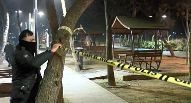 İstanbul'da Çocuk Parkında Oturan Gruba Silahlı Saldırı: 1'i Çocuk 4 Yaralı