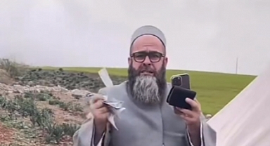 Mürteci TikTok Şeyhi Miraç Orbay, Depremzedeler Üzerinden Şov Yaptı