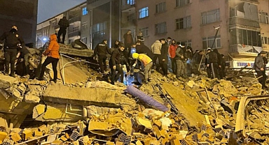 Uluslararası Yardım Türkiye'ye Doğru Harekete Geçti: Azerbaycan Ordusu Yola Çıktı