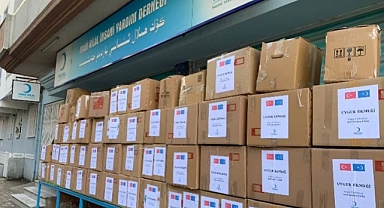 Uygur Türkleri Deprem Bölgesine Yardımlarına Devam Ediyor