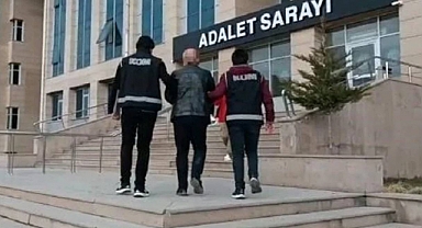 Adıyaman'da Yıkılan Sitenin Müteahhidi İran'a Kaçmak İsterken Yakalandı