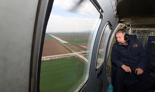 AKP'li Bakan Hulusi Akar: Hudutlardan Kaçak Geçişe Asla Müsaade Etmeyiz, Böyle Bir Şey Söz Konusu Olamaz