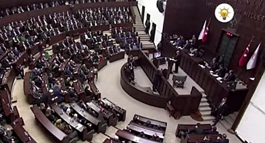 AKP'nin Deprem Şovu Devam Ediyor: Grup Toplantısında İzletilen Videoda Hiçbir Etik Değer Yok