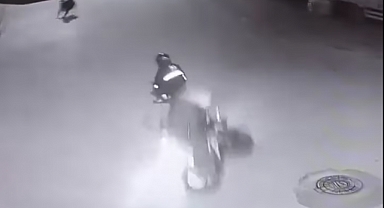 Başıboş Köpekler Bu Sefer de Moto Kurye'nin Ölümüne Sebep Oluyordu