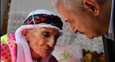 Binali Yıldırım'ın Annesi Hayatını Kaybetti