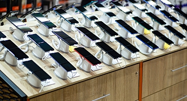 Cep Telefonlarına Rekor Zam: Gümrük Kıymeti, 200 Dolardan 350 Dolara Yükseltildi