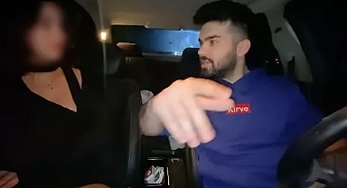 Deniz Aksoy Adlı YouTube Kullanıcısının Arabasına Aldığı Kadınları Taciz Ettiği Anlar Gündem Oldu