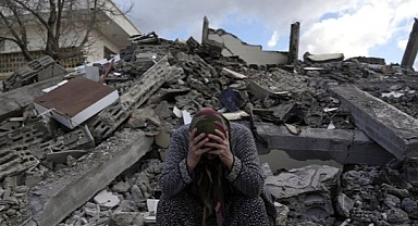 Depremlerde Hayatını Kaybedenlerin Sayısı 45 bin 89'a Yükseldi