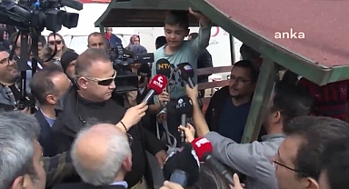 Depremzede Çocuk Kılıçdaroğlu'na Seslendi: Ders Çalışmamız İçin Bir Şeyler Getirebilecek Misiniz?