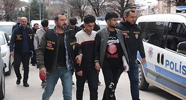 Eskişehir'de Kağıt Toplayıcılık Yapan 4 Afgan, 52 Yaşındaki Bir İranlı'yı Öldürdü