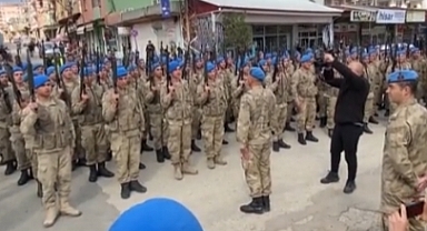Hatay'da Görev Yapan Komandolar, Marşlar Eşliğinde Kentten Ayrıldı
