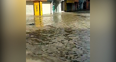 İskenderun'da Sel Meydana Geldi
