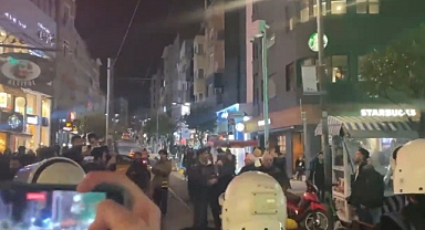 Kadıköy Sokaklarında 'Hükümet İstifa' Sesleri