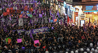 Kadınlar Günü Neden 8 Mart'ta Kutlanıyor?