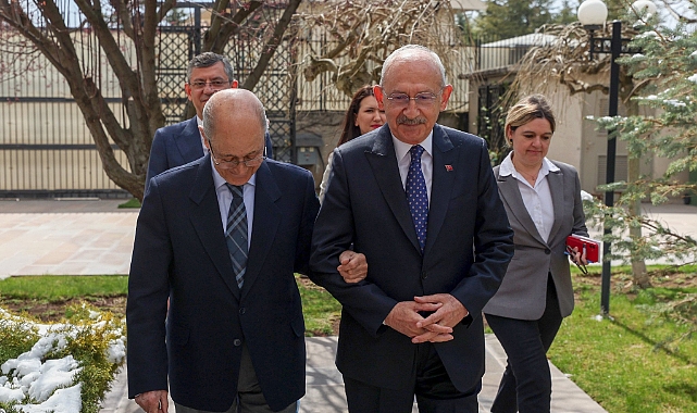 Kılıçdaroğlu, 10'uncu Cumhurbaşkanı Ahmet Necdet Sezer'i Ziyaret Etti