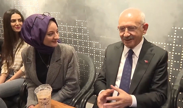 Kılıçdaroğlu, Yavaş ve İmamoğlu Gençlerle Kahve İçti