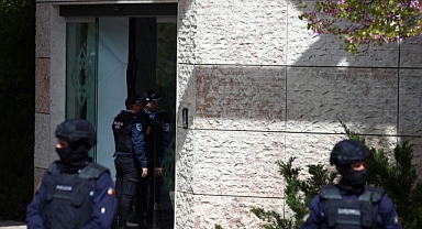 Lizbon'da İsmaili Merkezini Basan Afgan Göçmen, İki Kadını Öldürdü