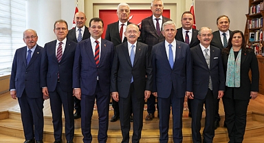 Mansur Yavaş ve Ekrem İmamoğlu, Kılıçdaroğlu İle Poz Verdi