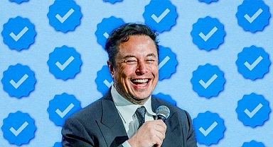 Musk Açıkladı: 15 Nisan'dan İtibaren Anketlerde 'Blue' Aboneleri Oy Kullanabilecek