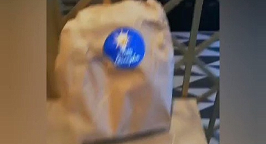 Bir Vatandaş, AKP'nin Simit Dağıtmasına Tepki Gösterdi