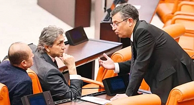 CHP'li Özel AKP Sıralarına Gitti: Koltuklar Sağlam Mı, Burada Oturacağız