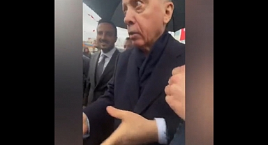 Erdoğan Yine Para Dağıttı: Elindeki Paraya Uzanan Şahsı Azarladı