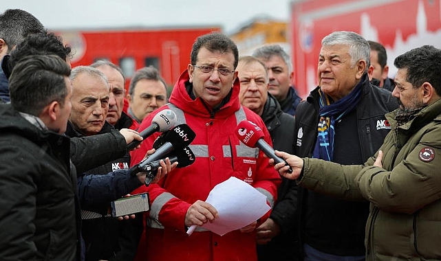 İmamoğlu, 1 Yıllık Maaşını Depremzedelere Bağışladı