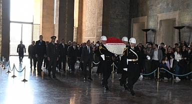 Irak Türkmen Cephesi, 28. Kuruluş Yıldönümünde Anıtkabir'i Ziyaret Etti