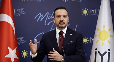 İYİ Partili Kürşad Zorlu, AKP'li Ömer Çelik'e Çok Sert Yanıt Verdi