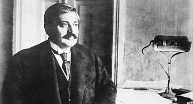 Kürtçü HDP'nin Ermeni Vekili, Şehit Talat Paşa'yı Hitler'le Bir Tuttu