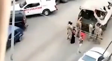 Lübnan Ordusu Suriyelileri Evlerinden Zorla Çıkartarak Suriye'ye Göndermeye Başladı