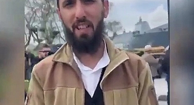 Mürteciler, İBB’nin Tarihi Eser Levhalarına Sprey Boyayla Saldırdı: Değerlerini Savunuyorlarmış