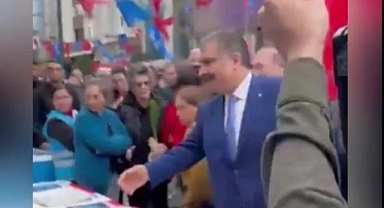 Bakan Koca'nın Eli Havada Kaldı