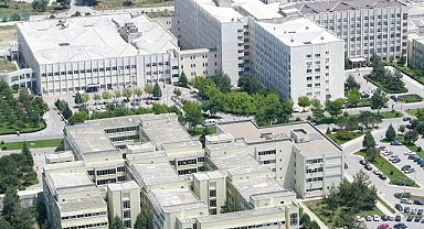 Bursa'da Evine Giden Kalp Damar Cerrahisi Profesörü Şehir Eşkıyalarının Saldırısına Uğradı
