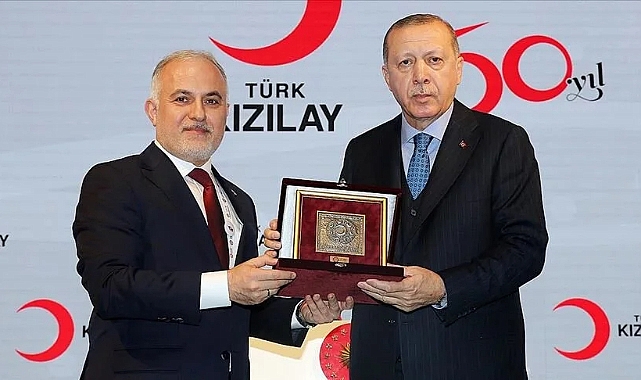 Erdoğan Kızılay Başkanı'nın Çadır Satmasına 'Üzülmüş'