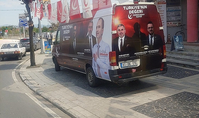 Fatih Erbakan'dan Kadın Adayın Fotoğrafının Sansürlenmesine İlişkin Açıklama: Hanımefendinin Kendi Talebiyle Yapılmış