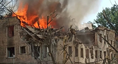 İşgalci Rusya, Ukrayna'da Bir Hastaneyi Vurdu: 1 Kişi Hayatını Kaybetti, 15 Kişi Yaralandı
