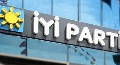 İYİ Parti'de Muhalif Toplantı Çağrısı Yapıldı