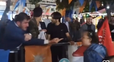 Miting Sonrası CHP'lilere Saldırı: AKP'li Belediye Çalışanı, Bir Kadına El Hareket Çekti
