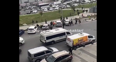 Yabancı Uyruklu İki Grup Gaziosmanpaşa'da Taş ve Sopalarla Birbirine Girdi