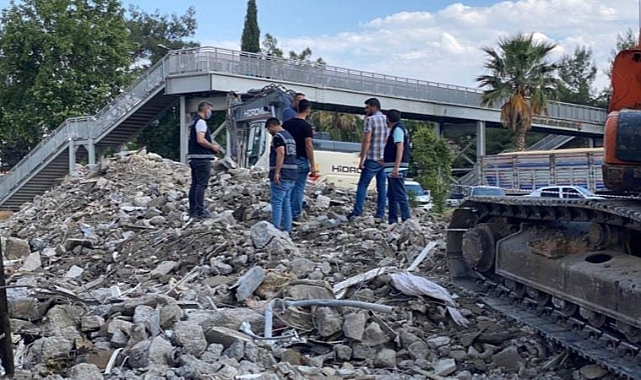 Depremin 122. gününde şoke eden olay! Adıyaman'da enkaz altından kadın ceseti çıktı!