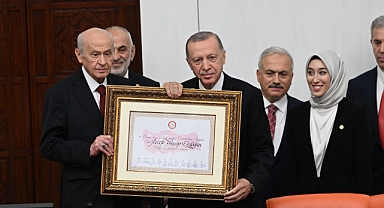 AKP Genel Başkanı Erdoğan, Cumhurbaşkanı Olarak Yemin Etti