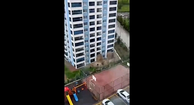 Ankara'da Sel Suları Bir Evin Camlarını Patlattı