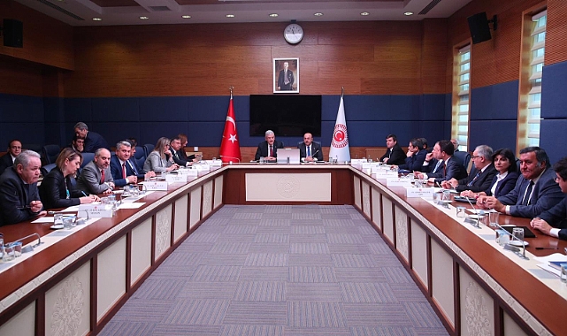 Mahmud Abbas'ın Uygurlara Yönelik Sözlerinden Sonra Filistin'le Anlaşma TBMM Gündeminden Çıkarıldı