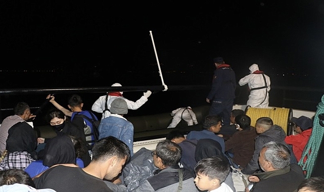 Yunanistan'ın Geri İttiği 92 Kaçak Göçmen Türkiye'ye Getirildi
